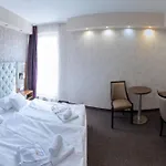 Hotel Bastya Konferencia Es Wellness