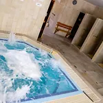 Bastya Konferencia Es Wellness 4* Mişcolţ