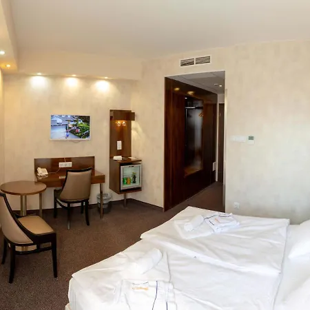 Bastya Konferencia Es Wellness Hotel