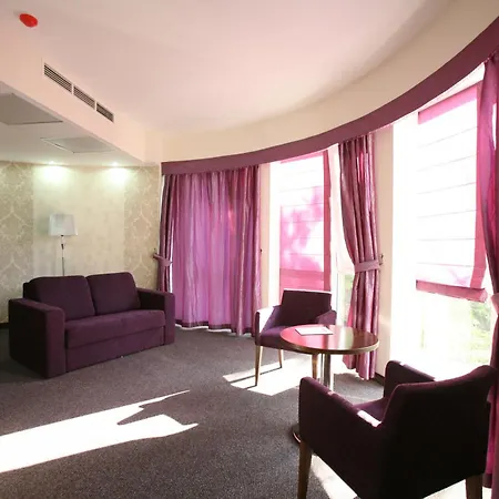 Bastya Konferencia Es Wellness Hotell 4*