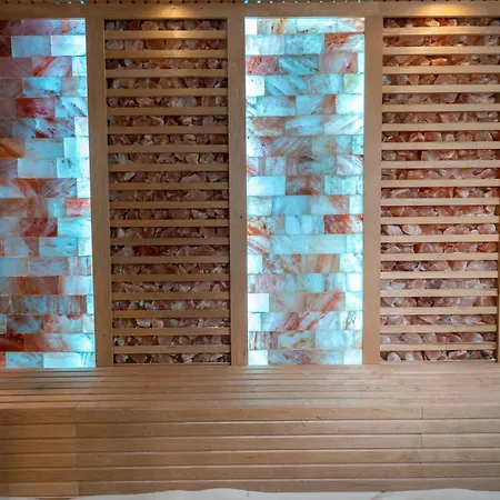 Bastya Konferencia Es Wellness Hotell 4*