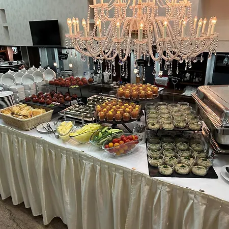 Bastya Konferencia Es Wellness Hotel 4*