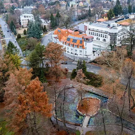 Hotel Bastya Konferencia Es Wellness Hotel Miskolc