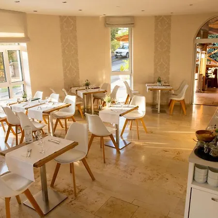 Hotell Bastya Konferencia Es Wellness 4*