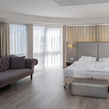 Bastya Konferencia Es Wellness Hotell 4*