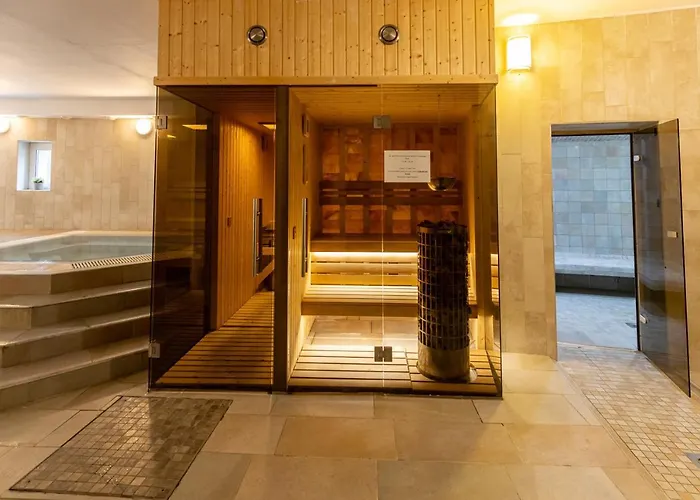 Ξενοδοχείο Bastya Konferencia Es Wellness 4*