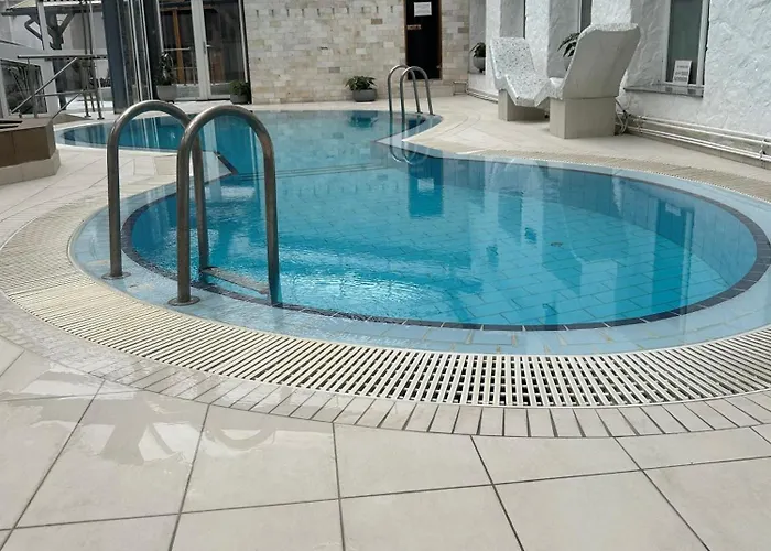 Bastya Konferencia Es Wellness 4* Μίσκολτς