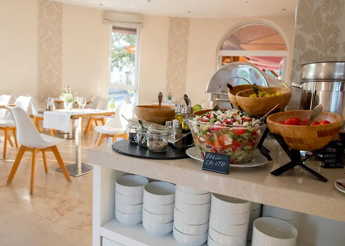 Ξενοδοχείο Bastya Konferencia Es Wellness 4*