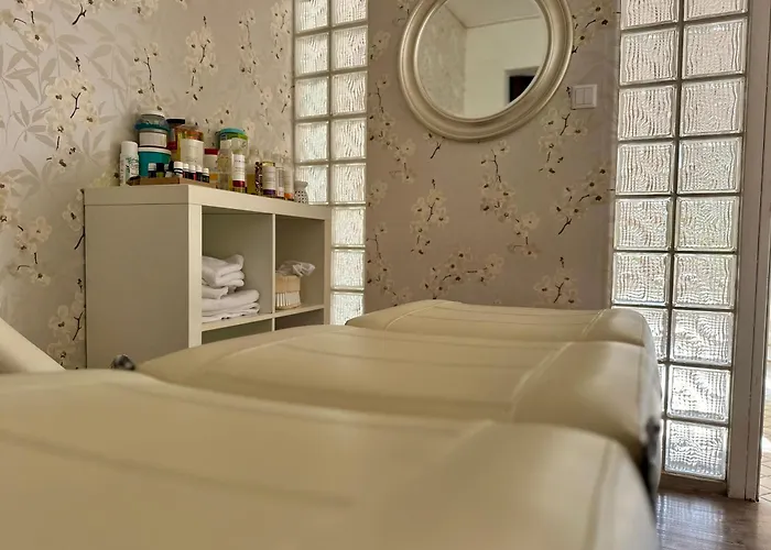 Bastya Konferencia Es Wellness Hotel 4*
