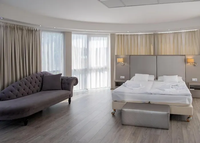 Bastya Konferencia Es Wellness Ξενοδοχείο 4*